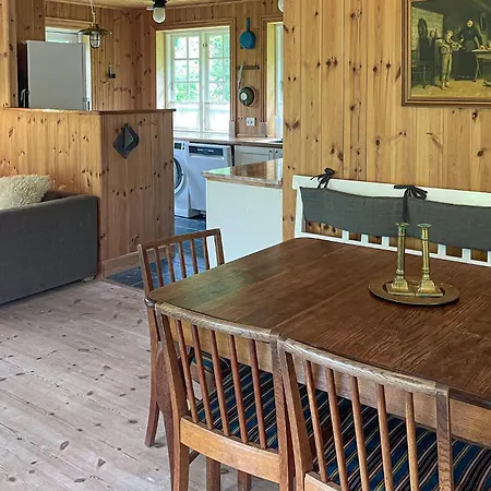 Dom wakacyjny Cozy In Sjaellands Odde With Wifi *